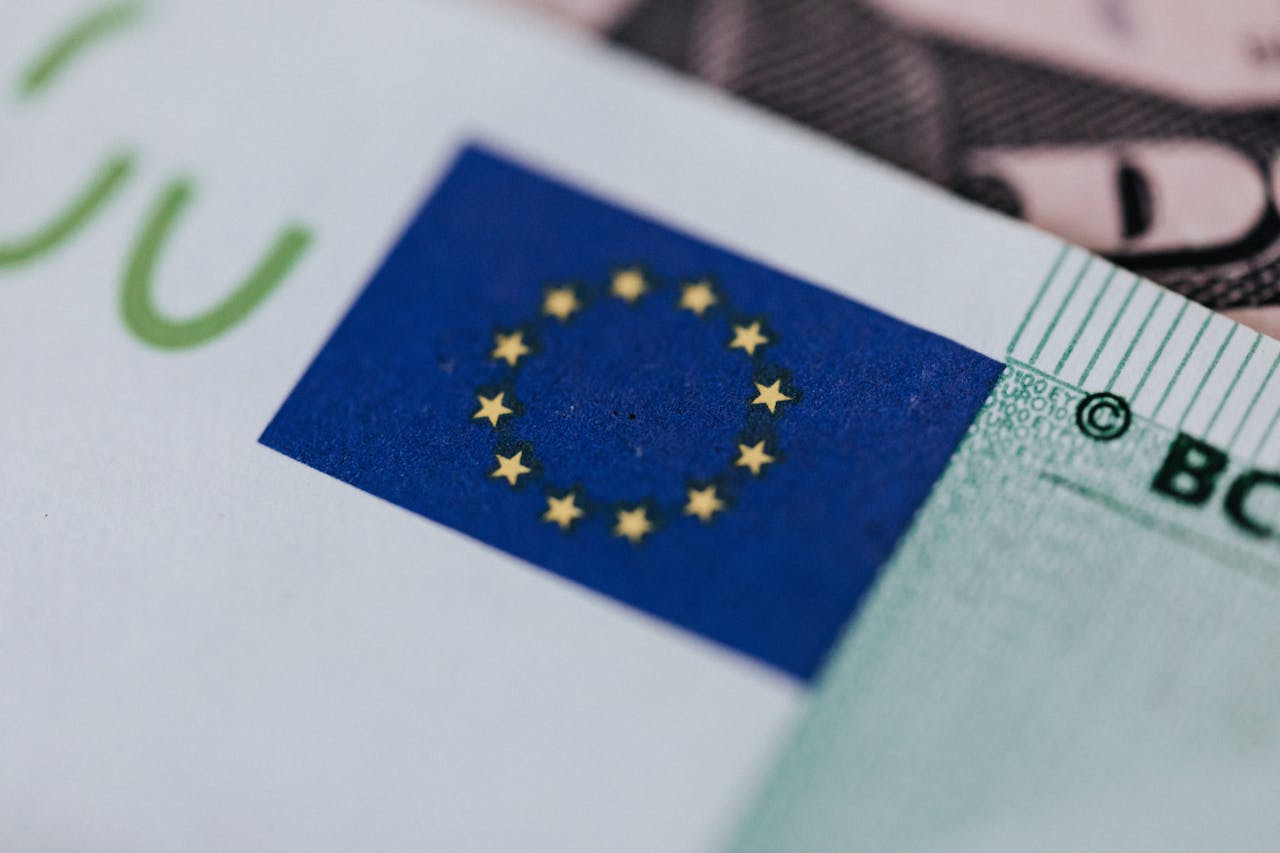 Euro symbol on banknote